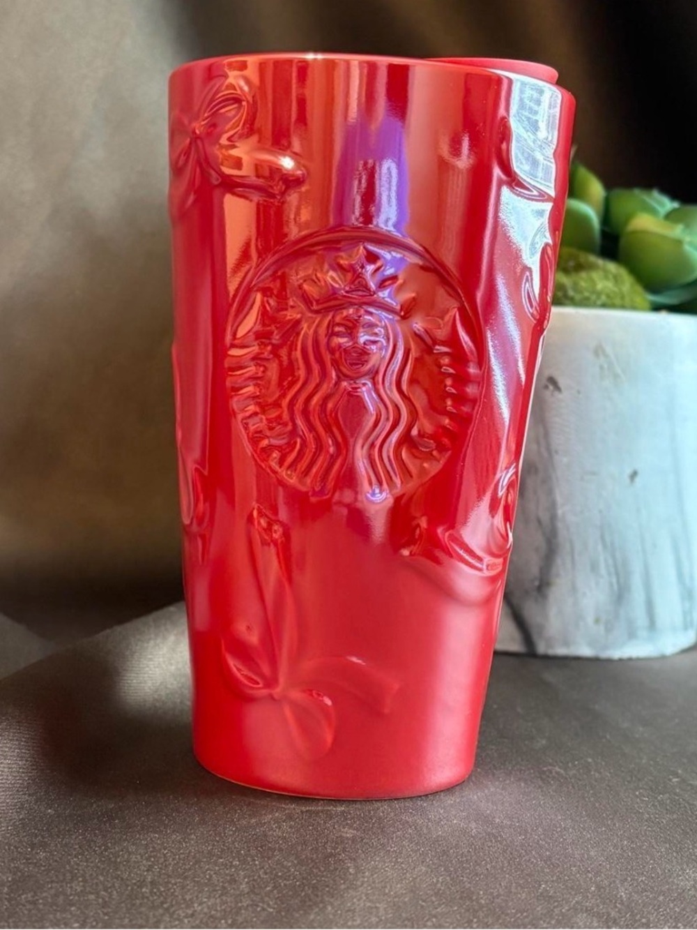 💚 Starbucks Red Glossy Ceramic Tumbler with Embossed Siren